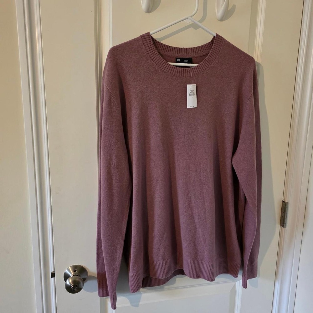 Gap mauve sweater